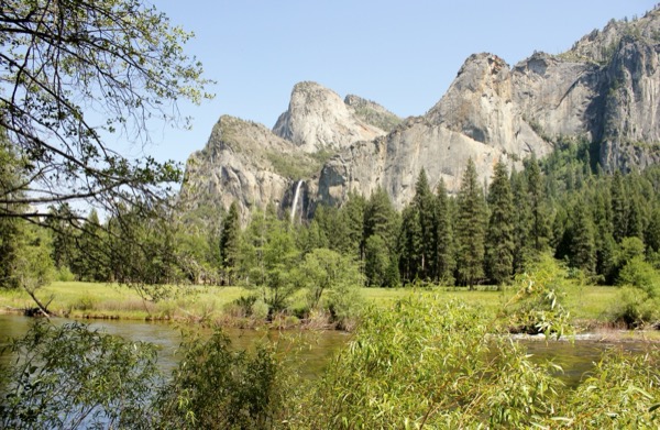 Bridalveil Fall and the granite cliffs of Yosemite Valley