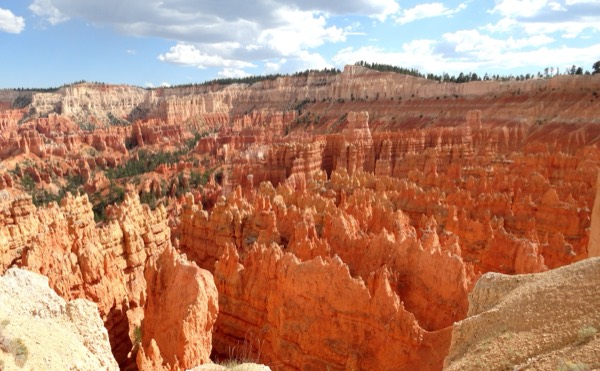 The hoodoos of the Silent City seen from Sunset Point